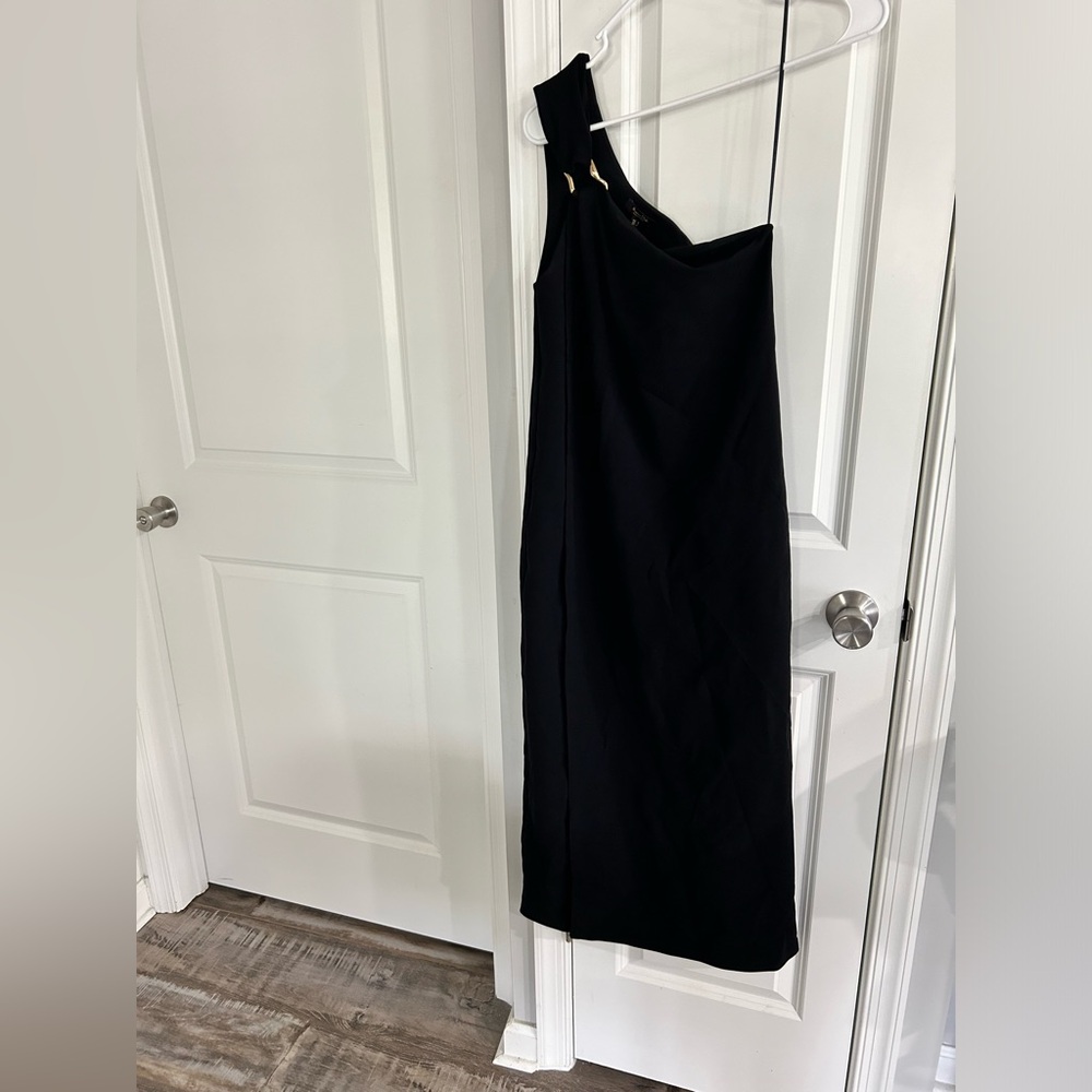 Brand New Massimo Dutti One Shoulder Dress with Gold Detail Size Small